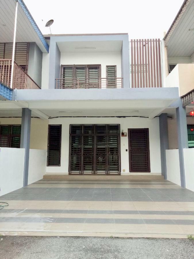 Kampar Sakura 3 Landed Villa Exterior photo
